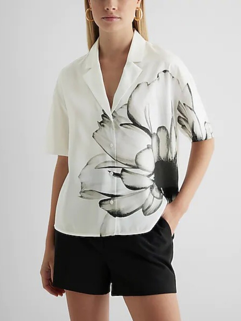 Express Short-Sleeve Floral Printed Boxy Silk-Blend Button-Up Top